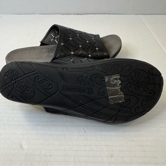 BareTraps Jaylyn Slide Sandal in Black Studs Comfort Shoe - Picture 8 of 8